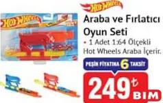 HOT WHEELS OYUNCAK ARABA VE FIRLATICI OYUN SETİ